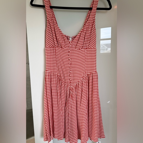 Reformation Wynn Dress size 6 Strawberry Check NWT - Picture 6 of 10